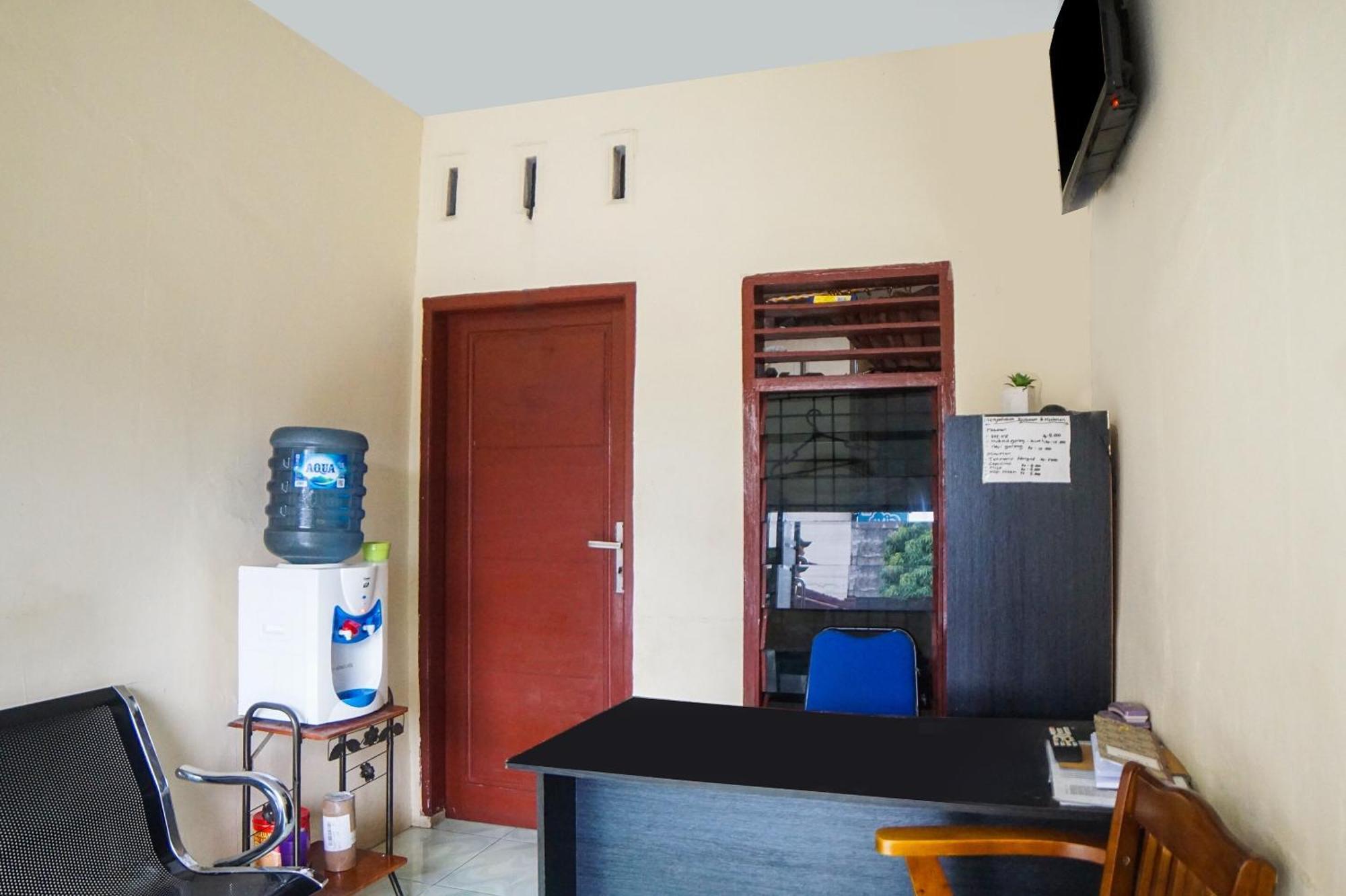 Oyo 92076 Sky Residence Cengkeh Medan Exterior foto